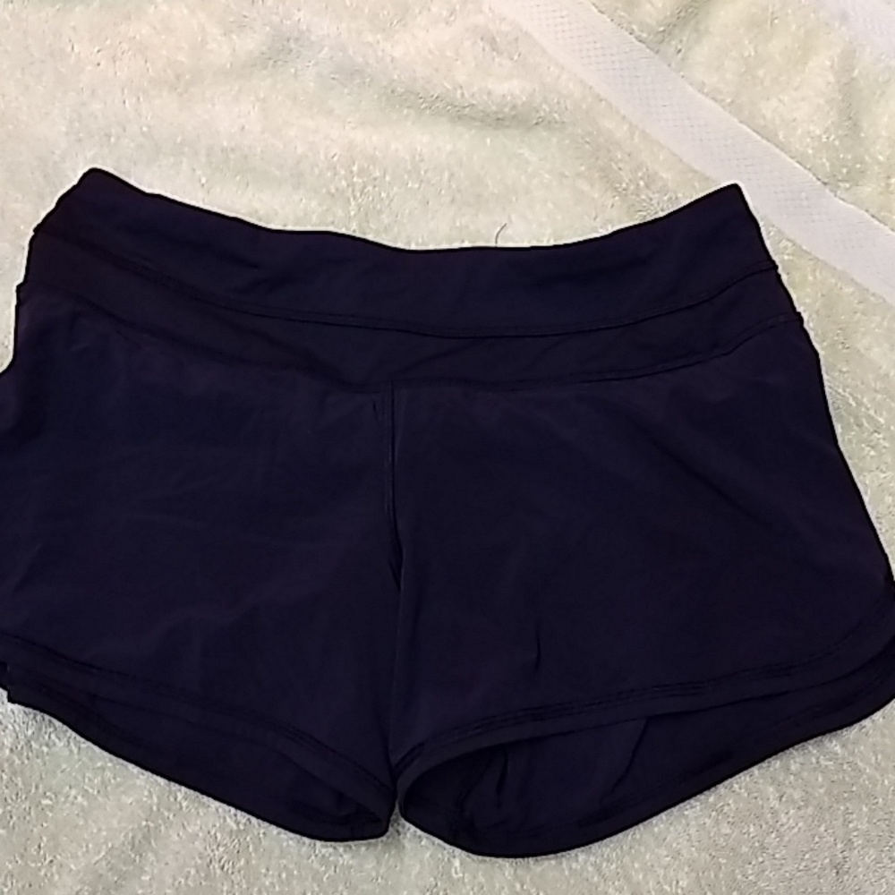Lululemon shorts, black